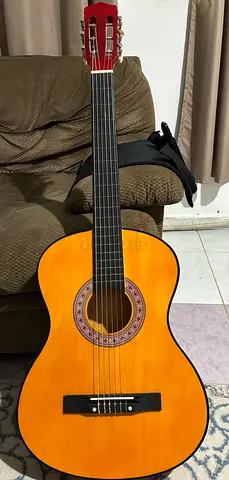 New Guitar not used at all. With casing.