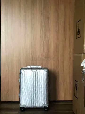 Suitcase aluminum