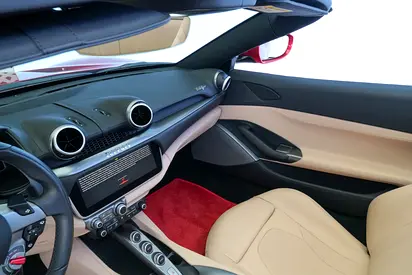 صورة مصغرة 10 لـ 2020 Ferrari PORTOFINO