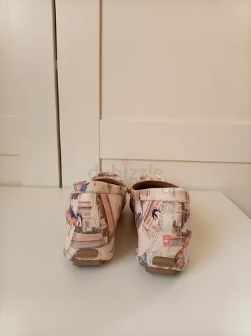 Flora Bella Light pink floral printed slip-on women's wedge heel loafers size 37, worn a few times