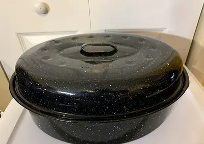 Enamel Roasting Pan with Lid - Large Oval Oven Roaster, Never Used, 41 cm