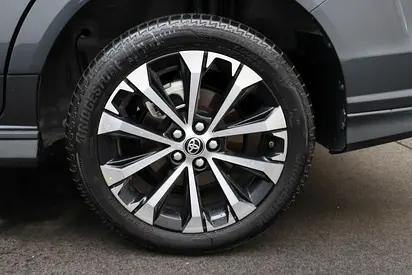 Toyota Veloz GX, миниатюра 18
