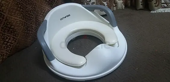 Child Toilet Seat Potty Trainer - White with Handles