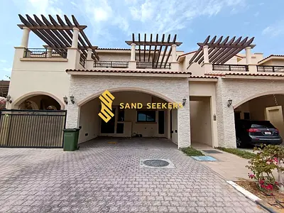 Elegant 3BR Villa+Maid | Prime Location | 4 Payments