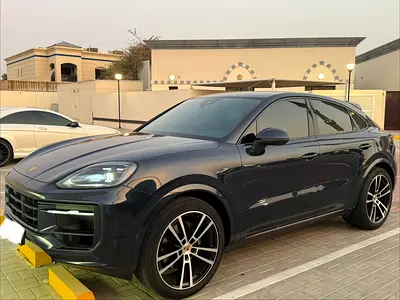 2024 Porsche CAYENNE photo 1
