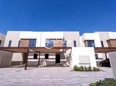 Double Row 3BR TH | Full Facilities | Prime Area