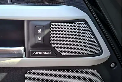 2023 LAND Rover DEFENDER 缩略图 17