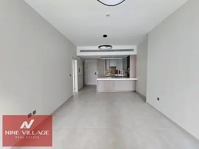شقة فسيحة بغرفتي نوم | برج هيراد JVC | شرفة ومطبخ حديث