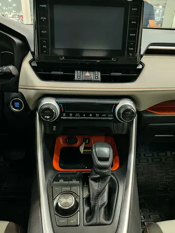 صورة مصغرة 16 لـ 2020 Toyota RAV 4