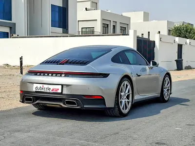 صورة 6 لـ 2025 Porsche 911