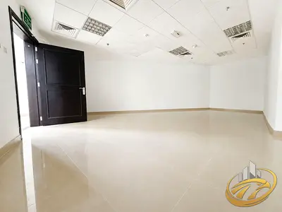 مكتب صغير | جاهز للانتقال | بدون تبريد | مثالي للشركات الناشئة