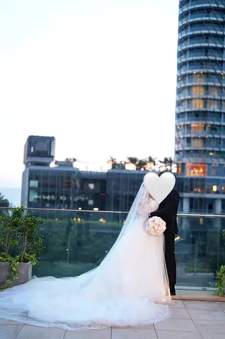 Wedding dress