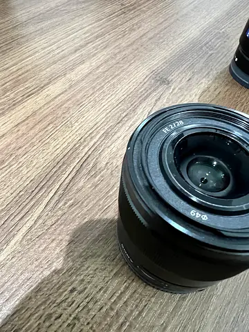 Sony 28mm f2