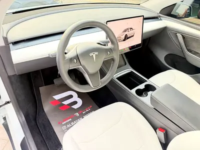 صورة 9 لـ 2024 Tesla MODEL Y