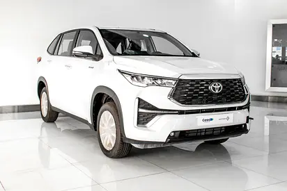 صورة 3 لـ 2025 Toyota INNOVA