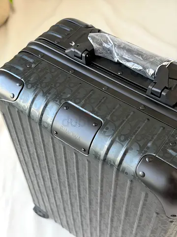 Roller luggage