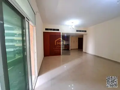 فرصة استثمارية وسكنية استثنائية في مشروع أبراج الأفق (برج C)، عجمان. يتميز الاستوديو بمساحة ضخمة ونادرة تتسلق حاجز الـ 760 قدم مربع (أكبر من المساحات