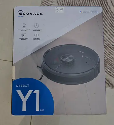 Ecovacs Deebot Y1 Pro Robot Vacuum, in good condition with box, used very rarely.
