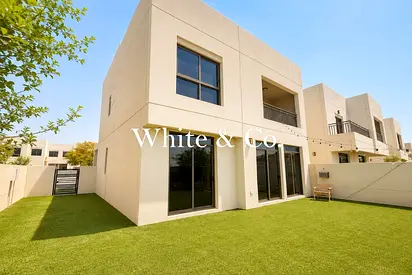 LANDSCAPED | SINGLE ROW | VACANT NOW