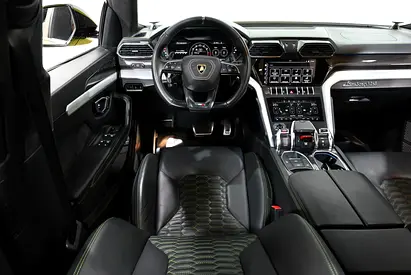 صورة 9 لـ 2022 Lamborghini URUS