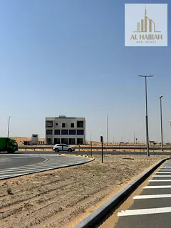 Commercial land for sale on Street 36, permit for ground floor, mezzanine + first floor, at a very s