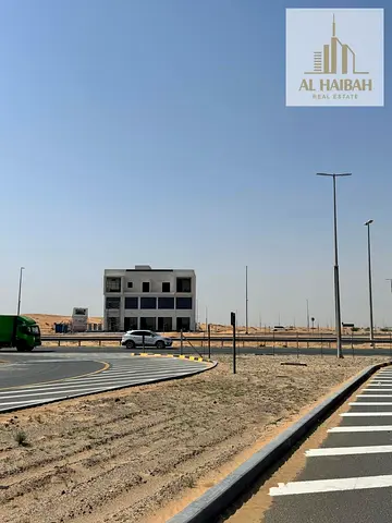 ارض تجاريه للبيع علي شارع 36 تصريح ارضي ميزانين +اول بسعر مميز جدا فرصه مميزه للاستثمار