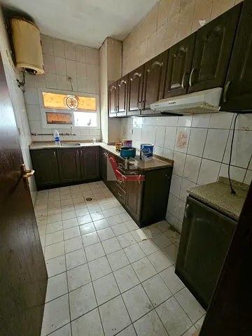 No cash deposit//spacious 1bhk with balcon and big kitcheny//out side free parking
