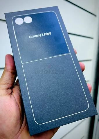 Samsung Galaxy Z Flip 8 5G 256Gb UAE 🇦🇪