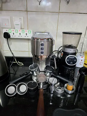 Home espresso machine with grinder and accessories - good working condition