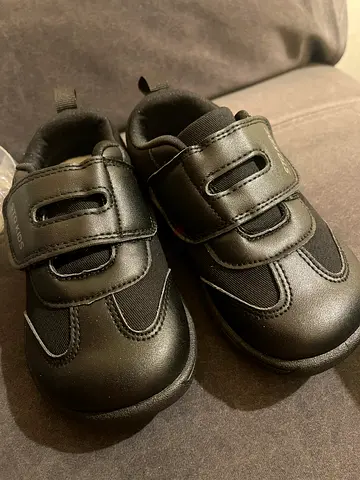 Kids shoes school Unisex STQ black Brand New UK9.5