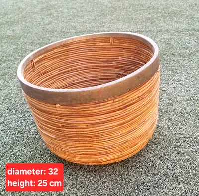 Round Wicker Basket Planter with Metal Rim – 32cm × 25cm
