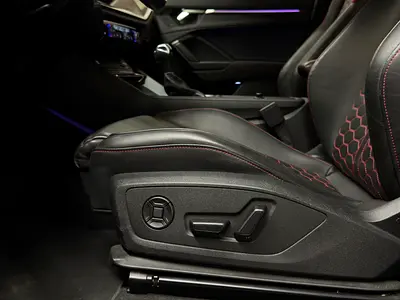 2022 AUDI RS Q3 照片 8
