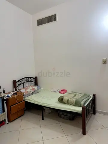 Executive Muslim Bachelors Bed Space Available At Tourist Club Area Navy Gate