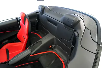 صورة مصغرة 17 لـ 2026 Ferrari ROMA