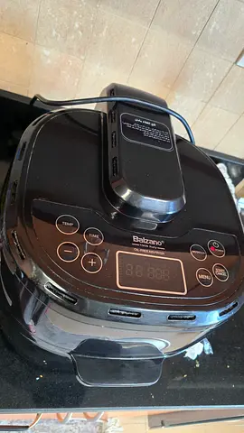 Black Air fryer - Good Working Condition