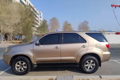 2008 Toyota FORTUNER — фото 6