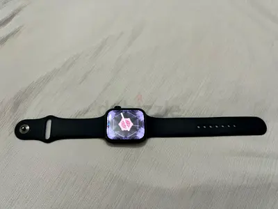 Used applewatch S9 45MM with GPS with black strap also charger good working condition