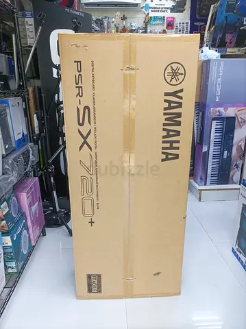 Yamaha PSR-SX720+ Keyboard - Brand New in Box with adaptor