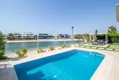 Luxury Beachfront Villa | Landscaped Garden | Pool