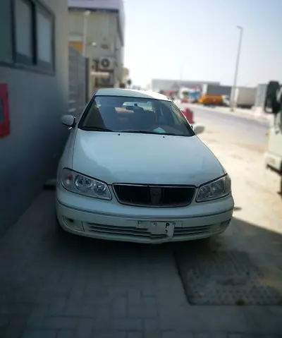 2009 Nissan SUNNY photo 2