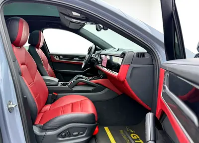 2024 Porsche CAYENNE 照片 9