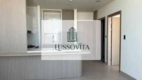 Private Jacuzzi | Prime Location | High Floor