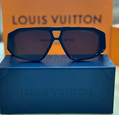Louis Vuitton Unisex Sunglasses — Black Frame, Excellent Condition