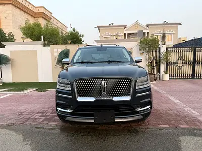 صورة 2 لـ 2021 Lincoln NAVIGATOR