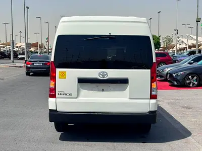 2022 Toyota HIACE — фото 6