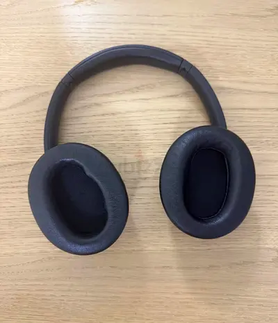 Excellent Condition Sony ANC Bluetooth headphones — used, ear cushion needs replacement