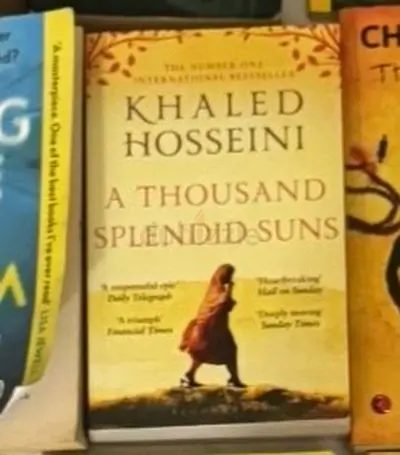 A Thousand Splendid Suns by Khaled Hosseini - Paperback