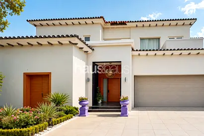 Stunning | 7 bedroom | Lake view