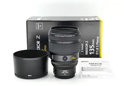 Nikon NIKKOR Z 135mm f/1.8 S — Excellent condition with hood & box