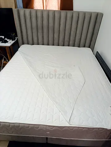 King size bed